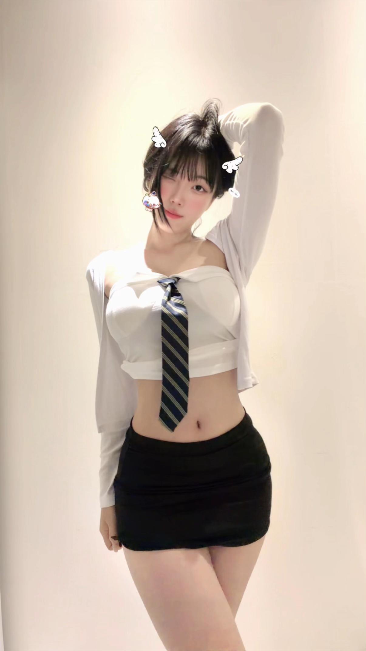 @🤍서연ヨニyeon☁️