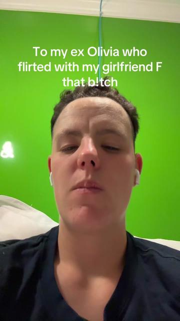 @Pretty boy grey🏳️&zwj;⚧️