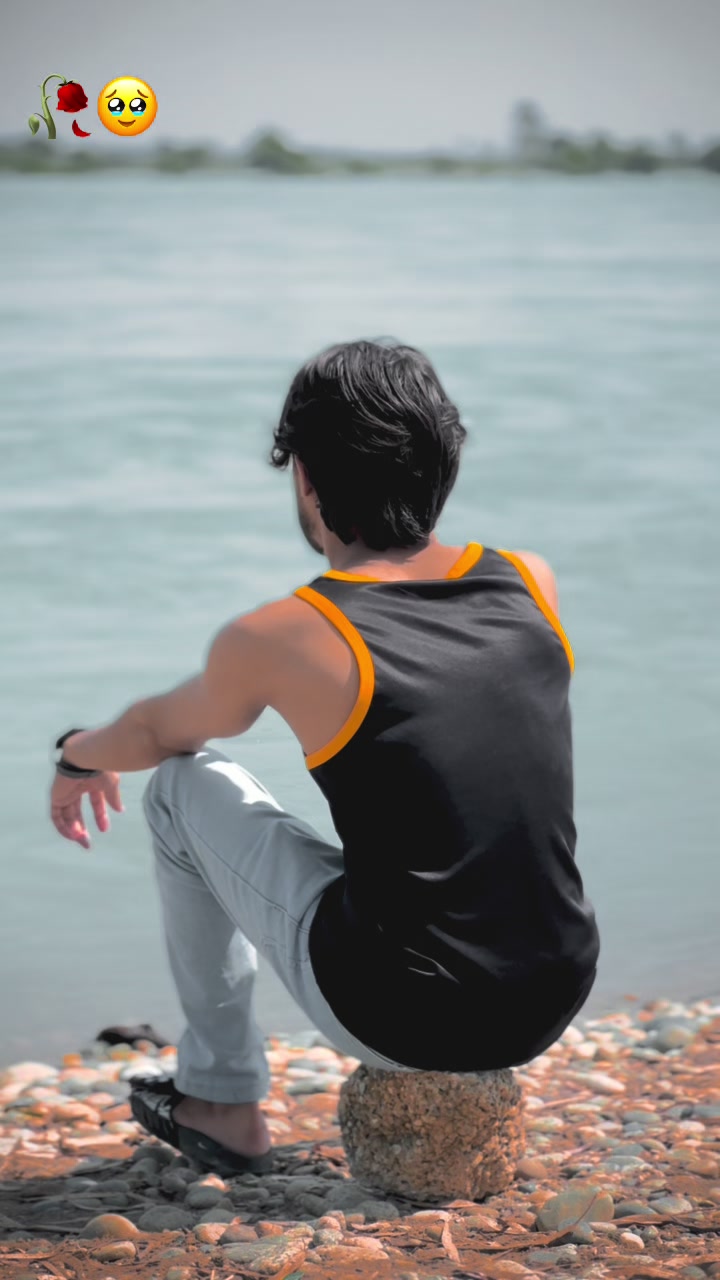 @𝑖𝑡''𝑠 𝑚𝑒 𝑓𝑎𝑘𝑒..🦅