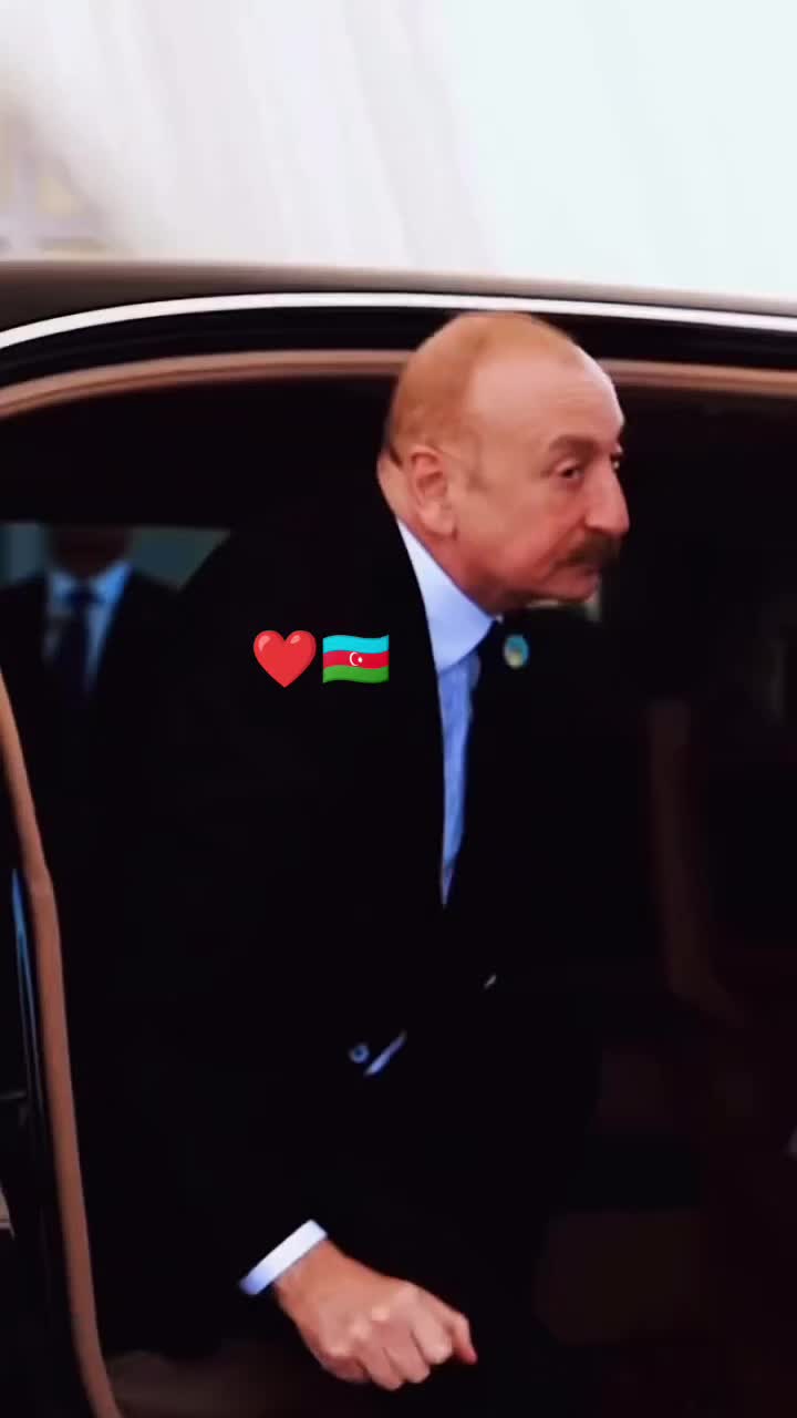 @G&ouml;r&uuml;nmezler_