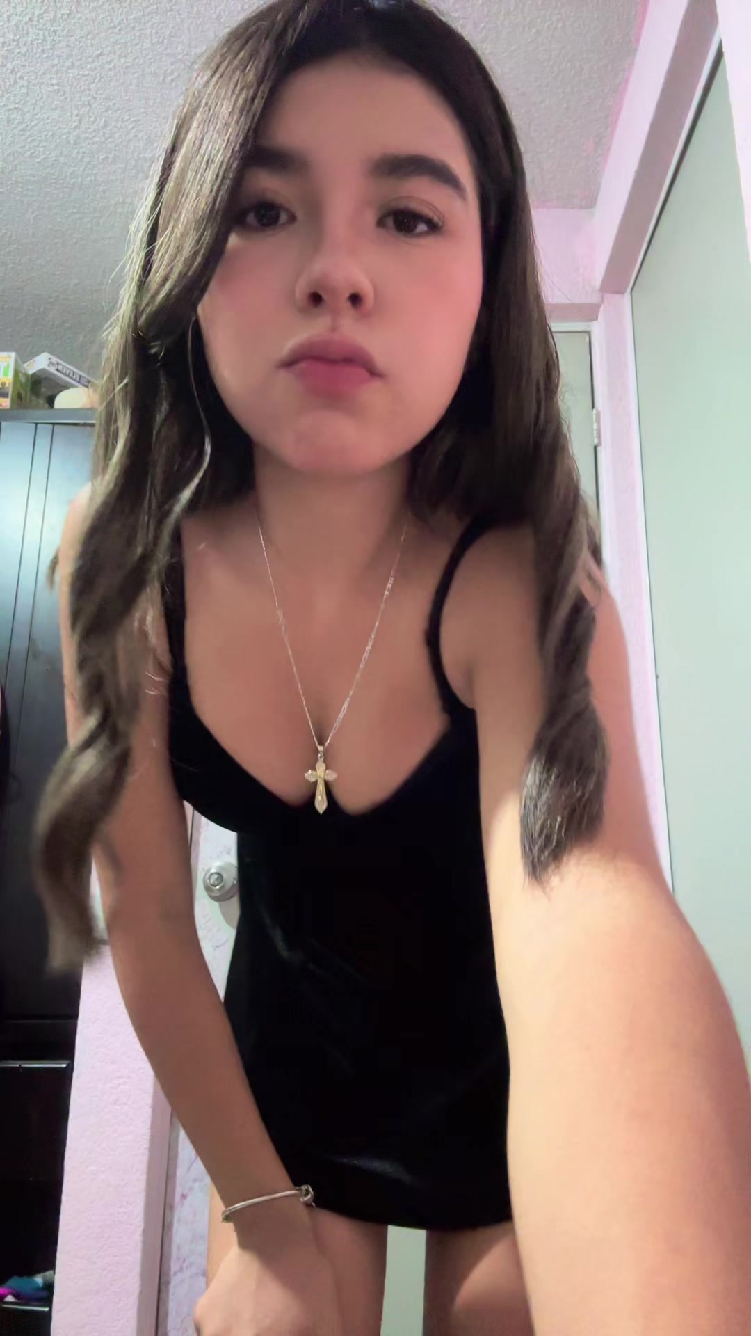 @🧟&zwj;♀️