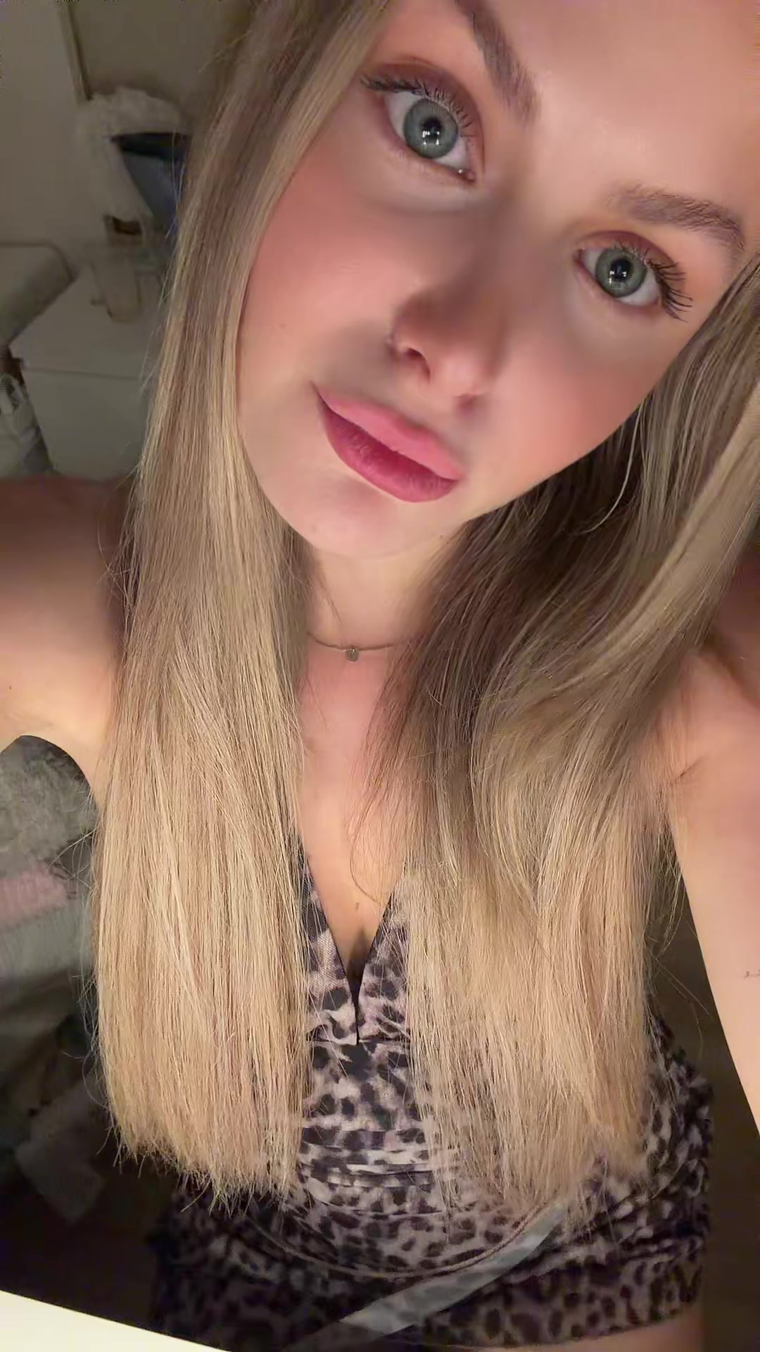 @𝕃𝕚𝕤𝕒