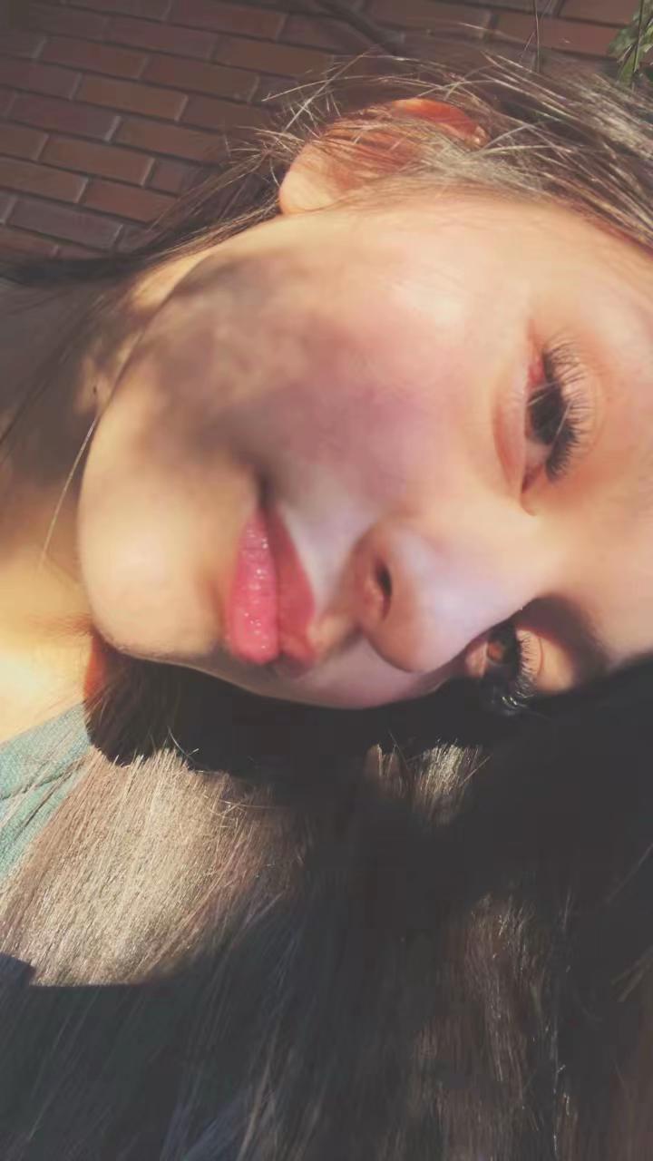 @𝒪𝓇𝓉𝒾𝓏