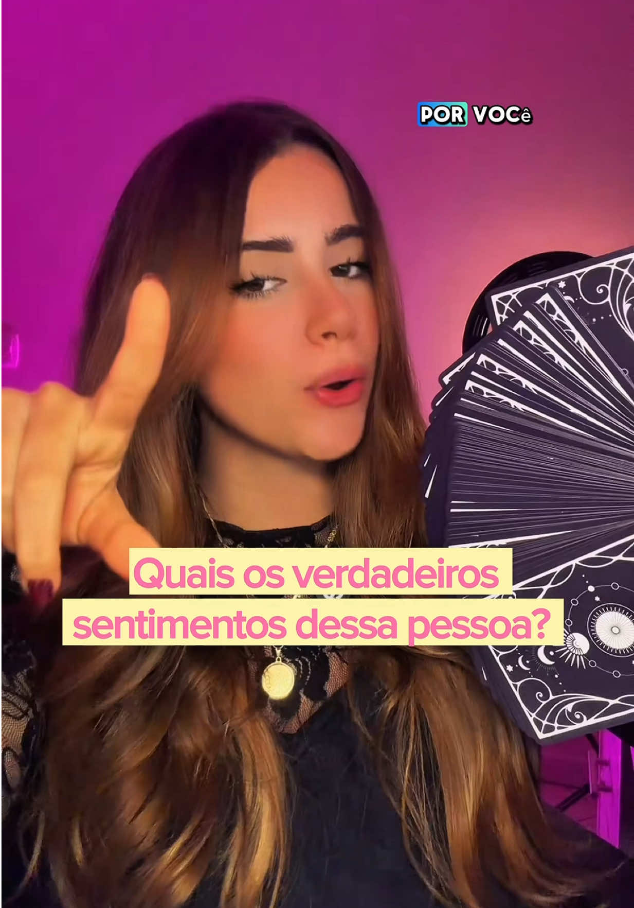 @✨ Laura &bull; Tarot