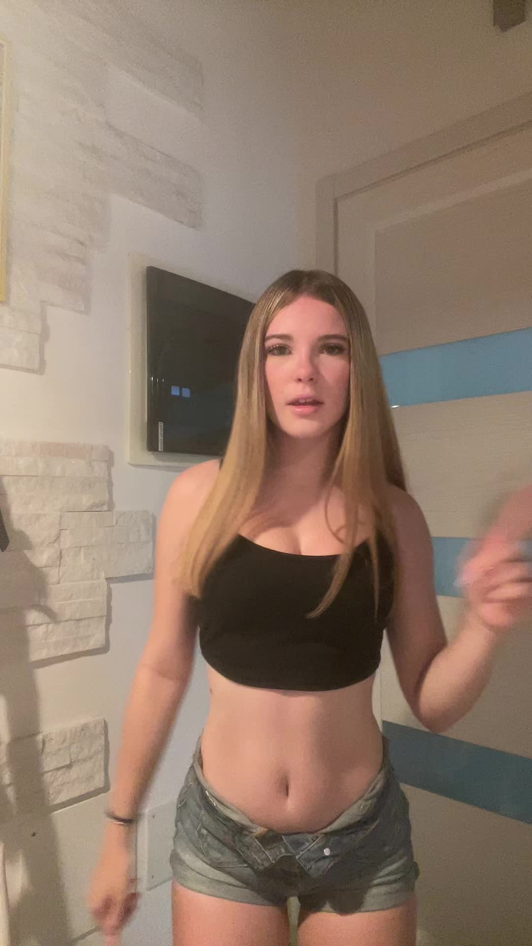 @𝒶𝓃𝒶