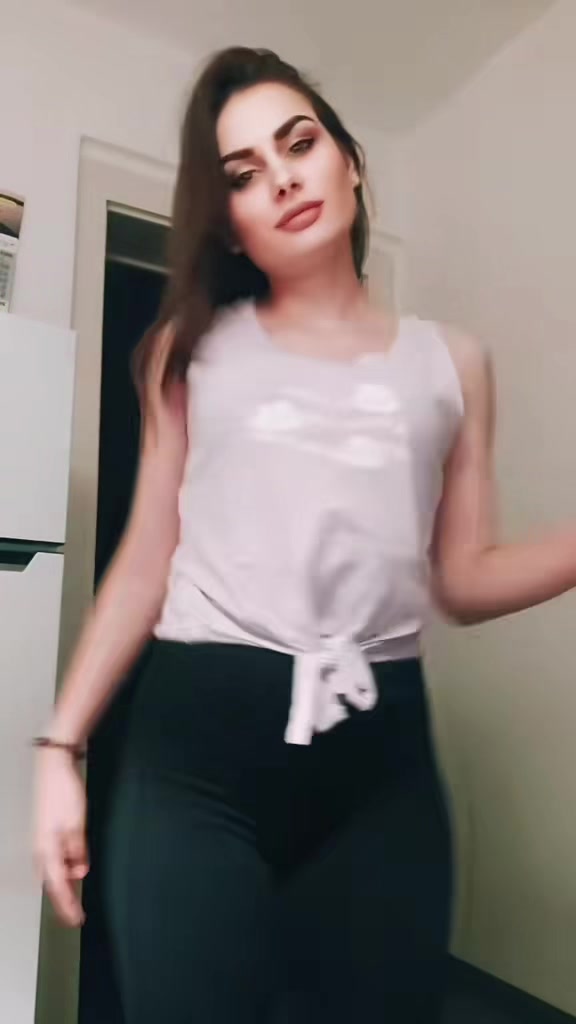 @Lena🌸