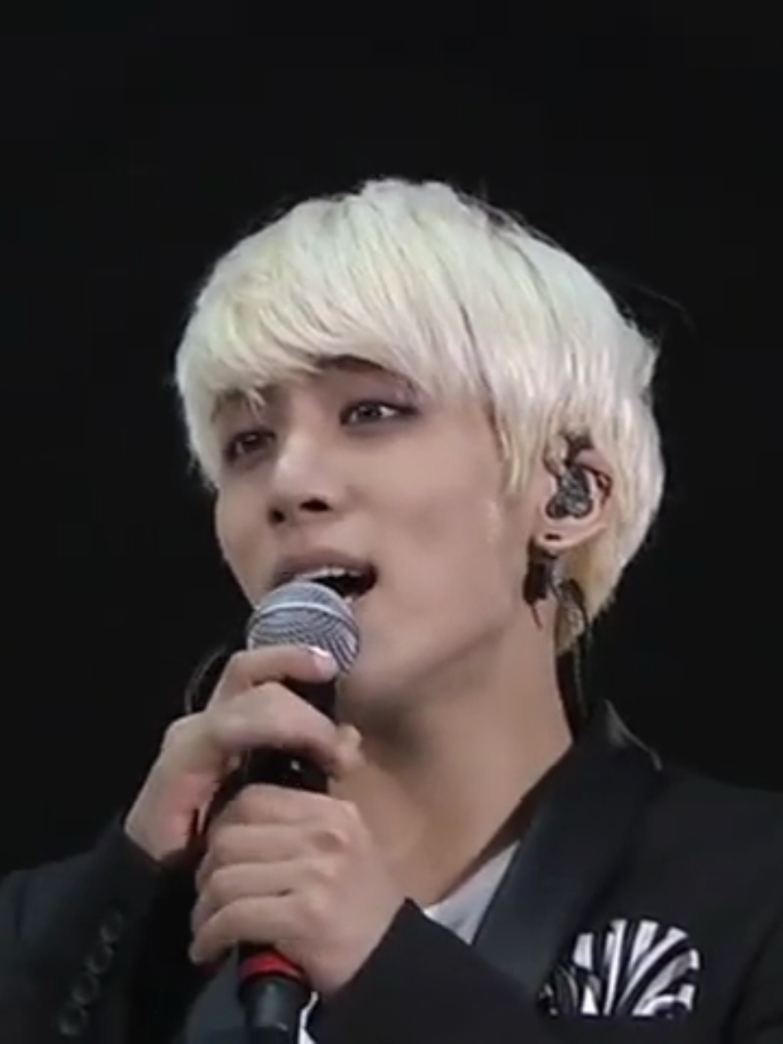 @Blingers/Shawol