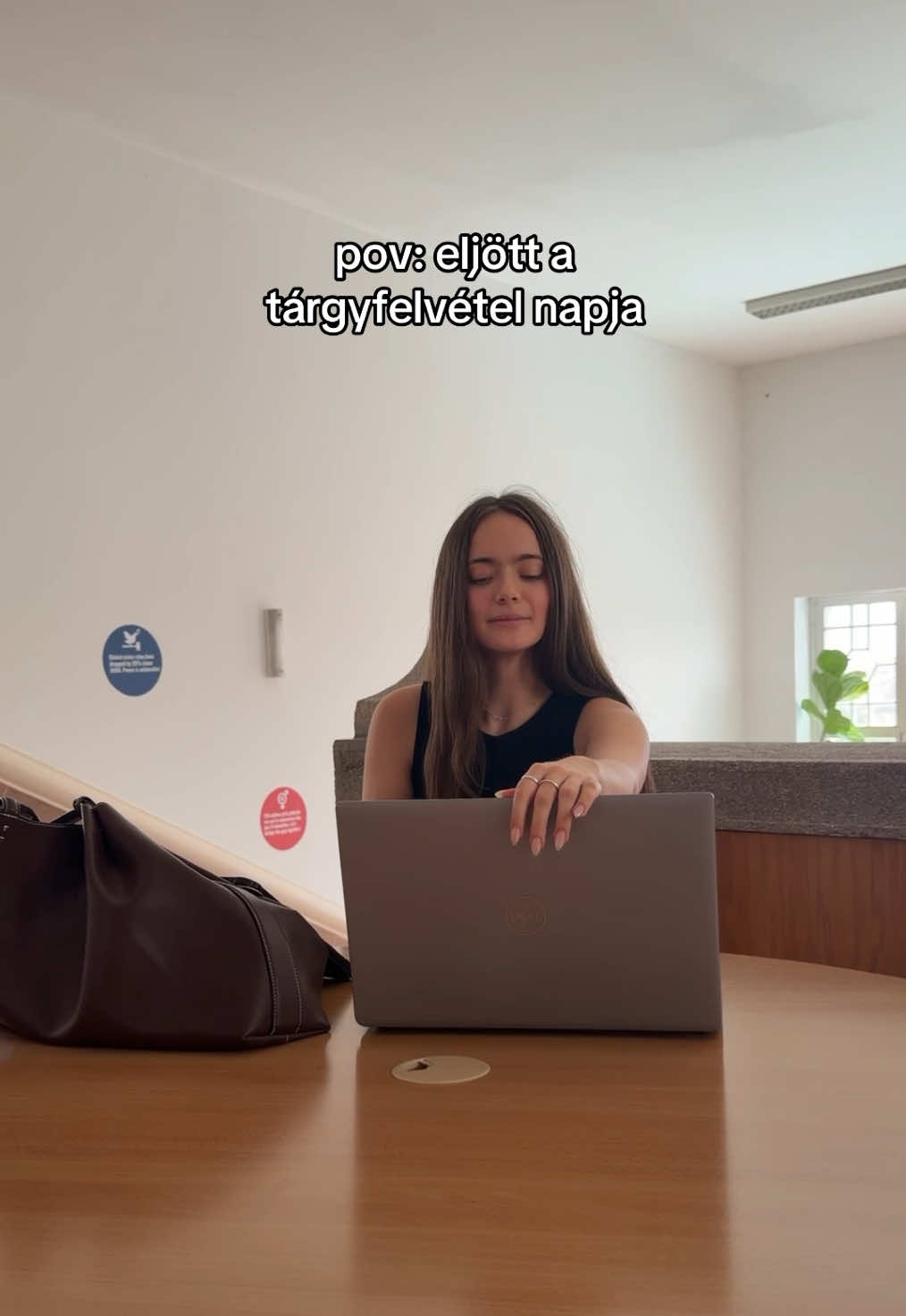 @P&eacute;csik&ouml;zg&aacute;z