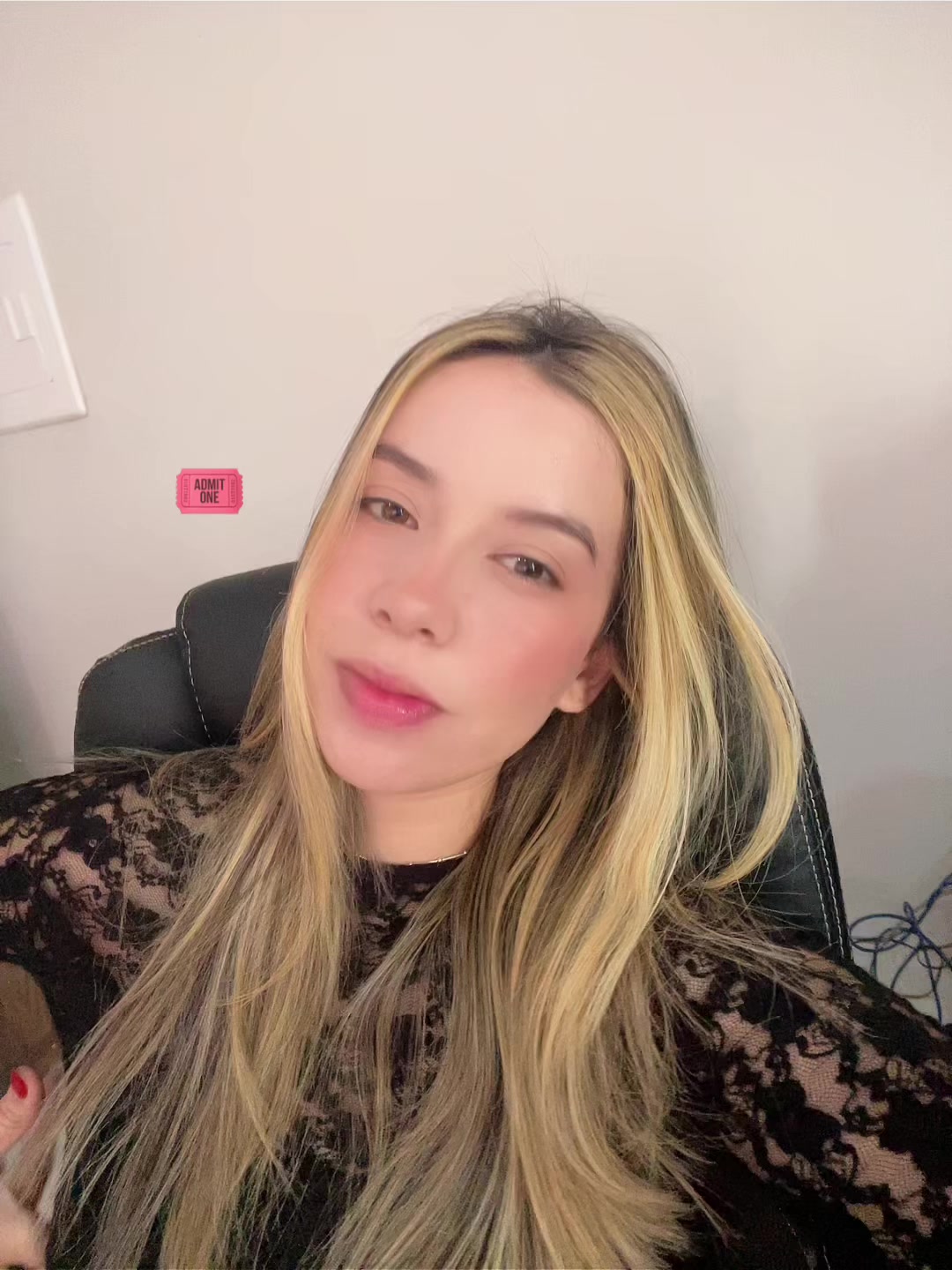 @caroliny