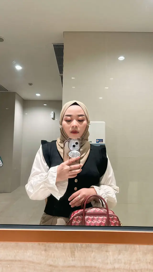 @Prilia_23