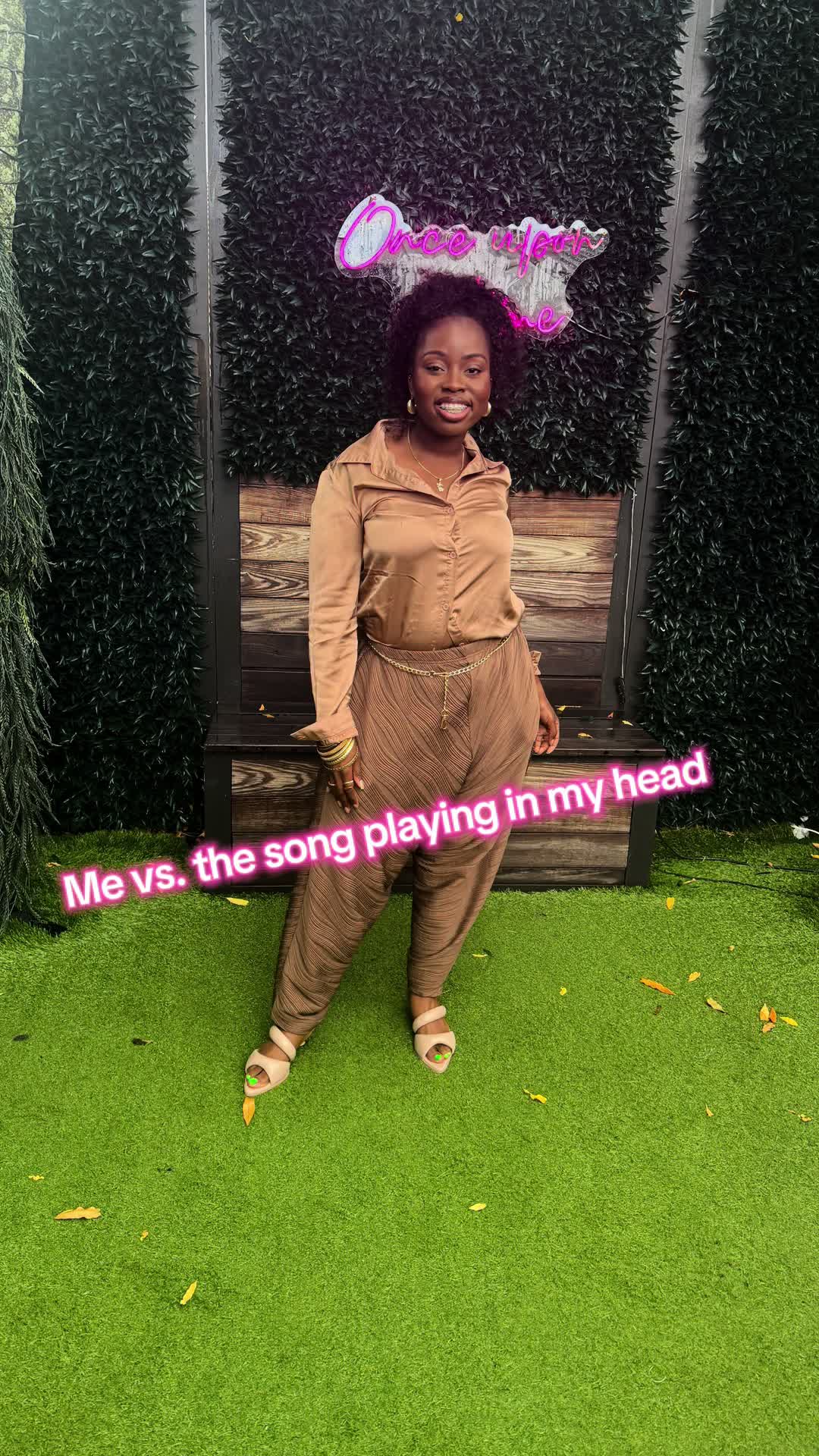 @Dee