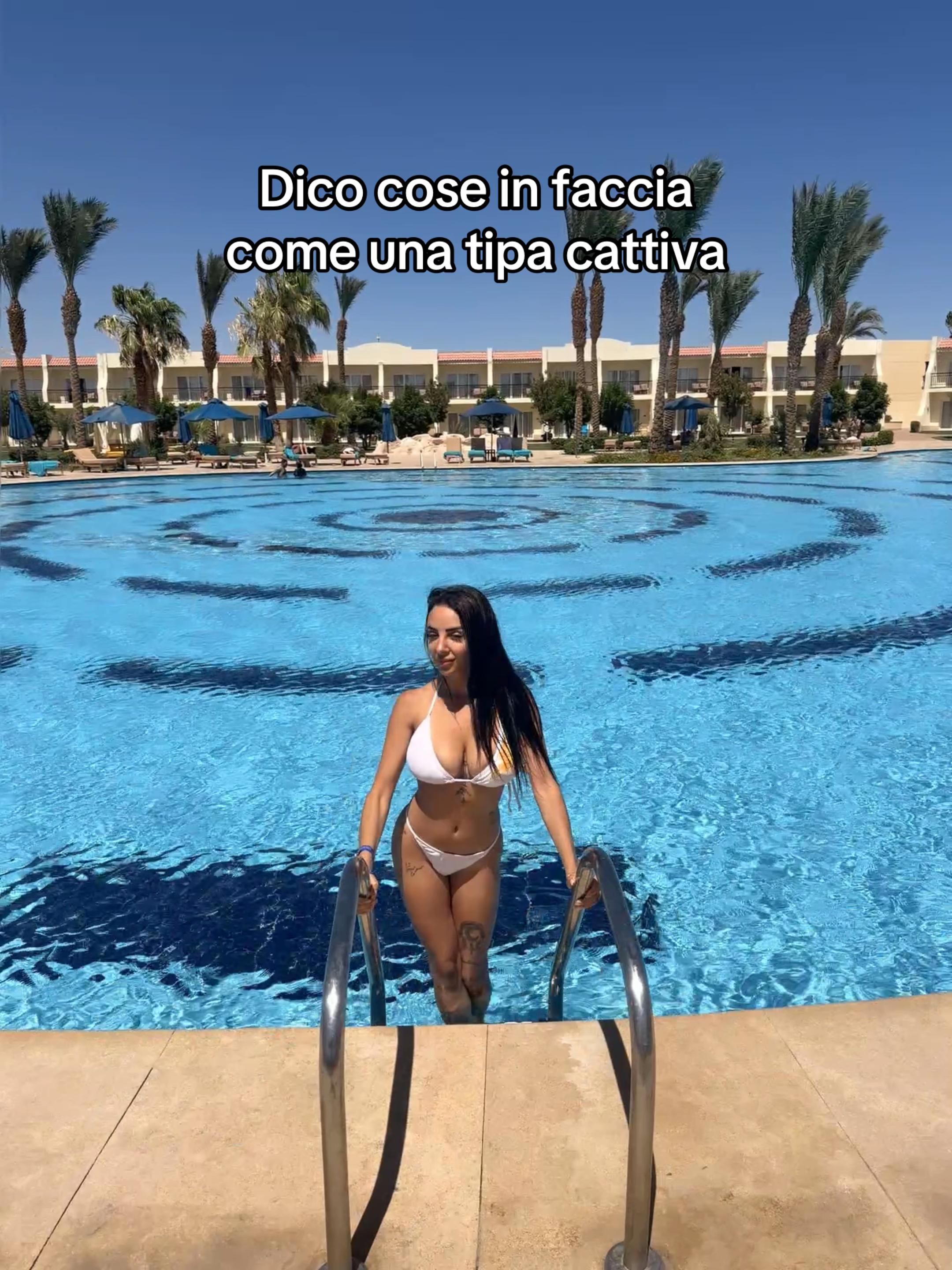 @Laura🦂