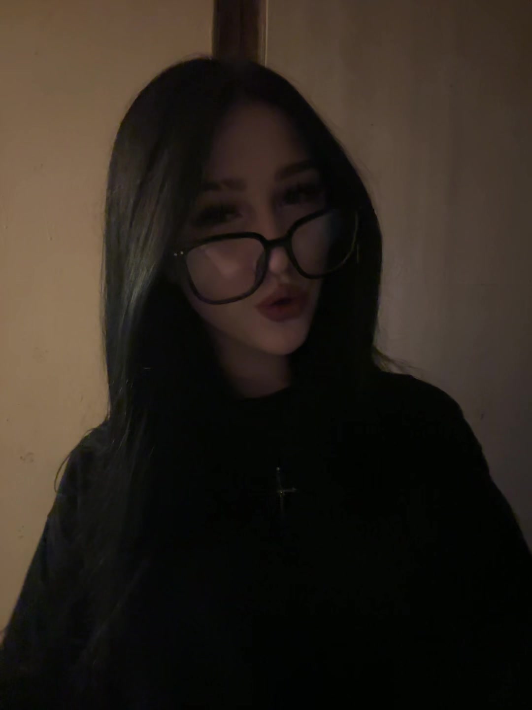 @. dark_rose.