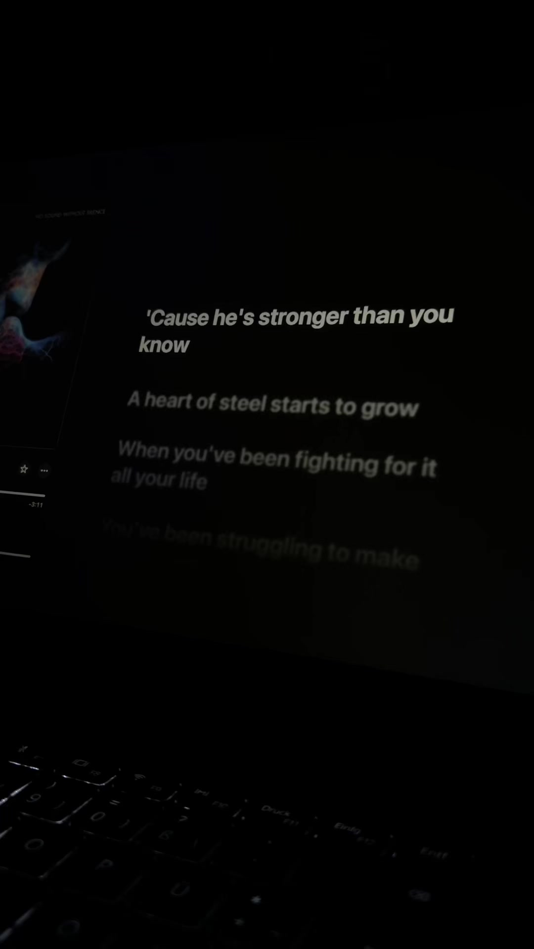 @🎧