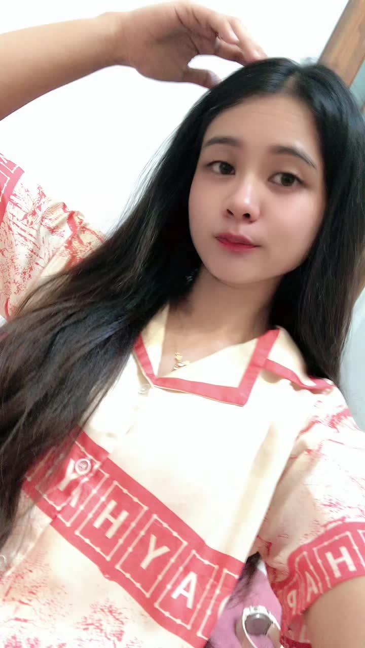 @Gadis Blitar 🇮🇩