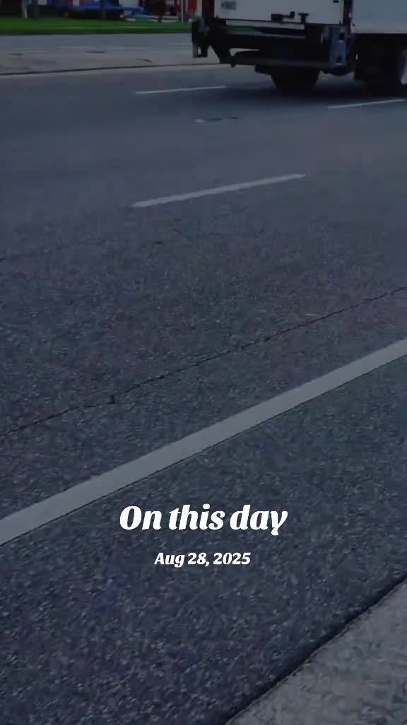 @𝘊𝘩𝘢𝘯𝘥𝘭𝘦𝘳𝘉𝘪𝘯𝘨_𝘈𝘍