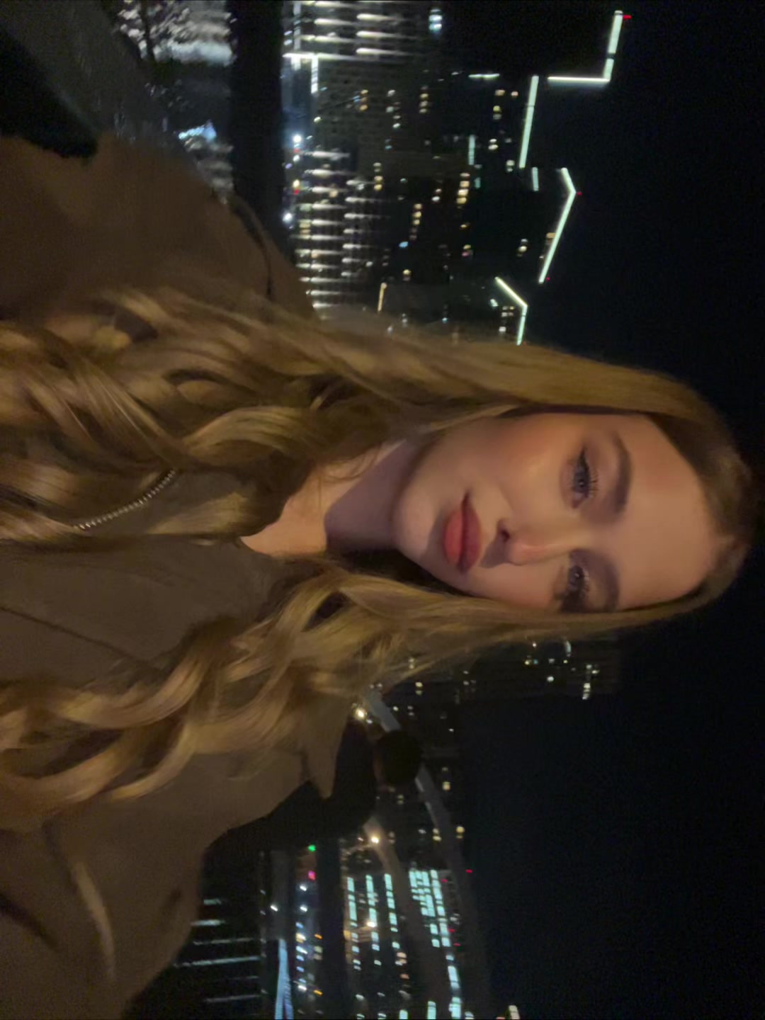 @vikusik)