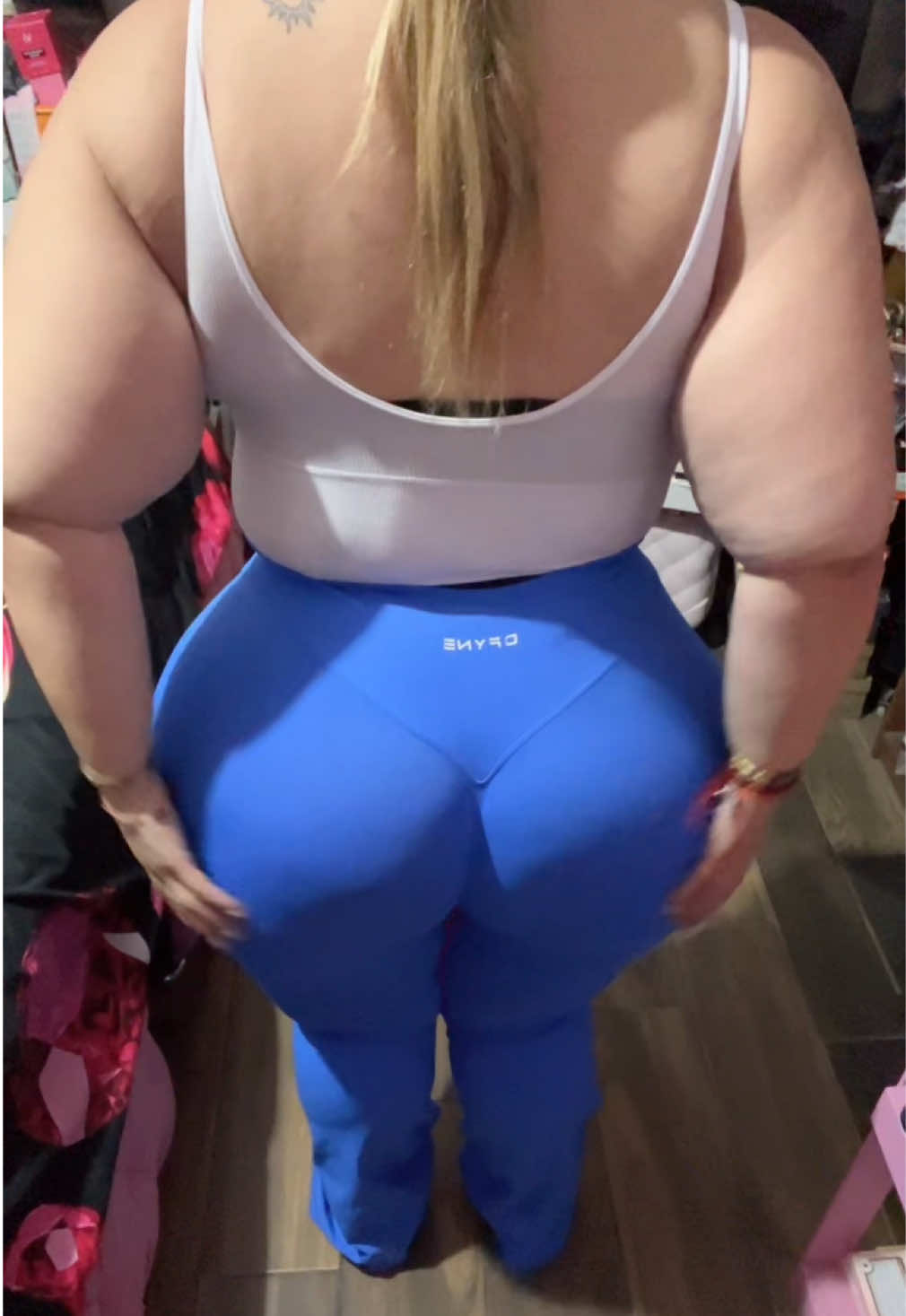 @Laura Mar.moda