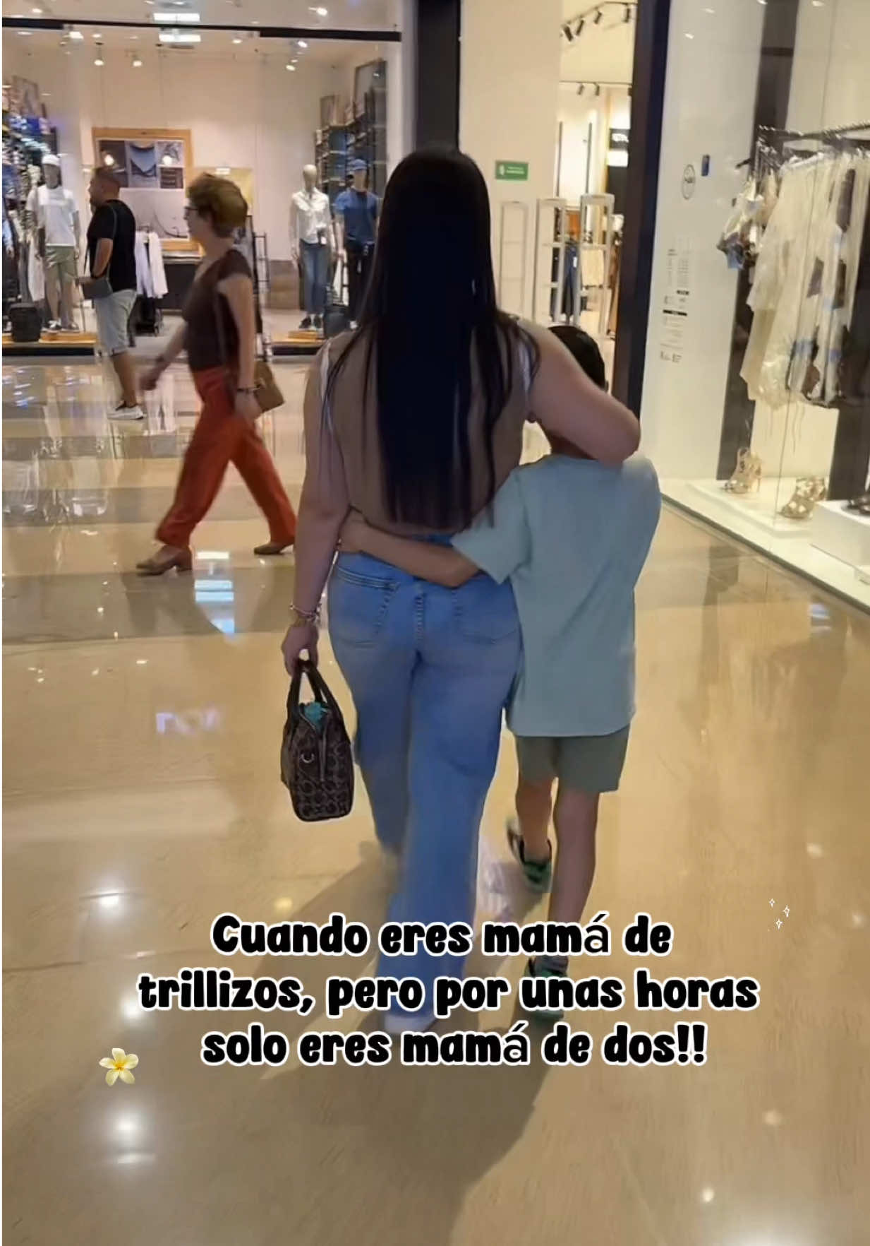@Mam&aacute; de Trillizos👧🏻👦🏻👧🏻