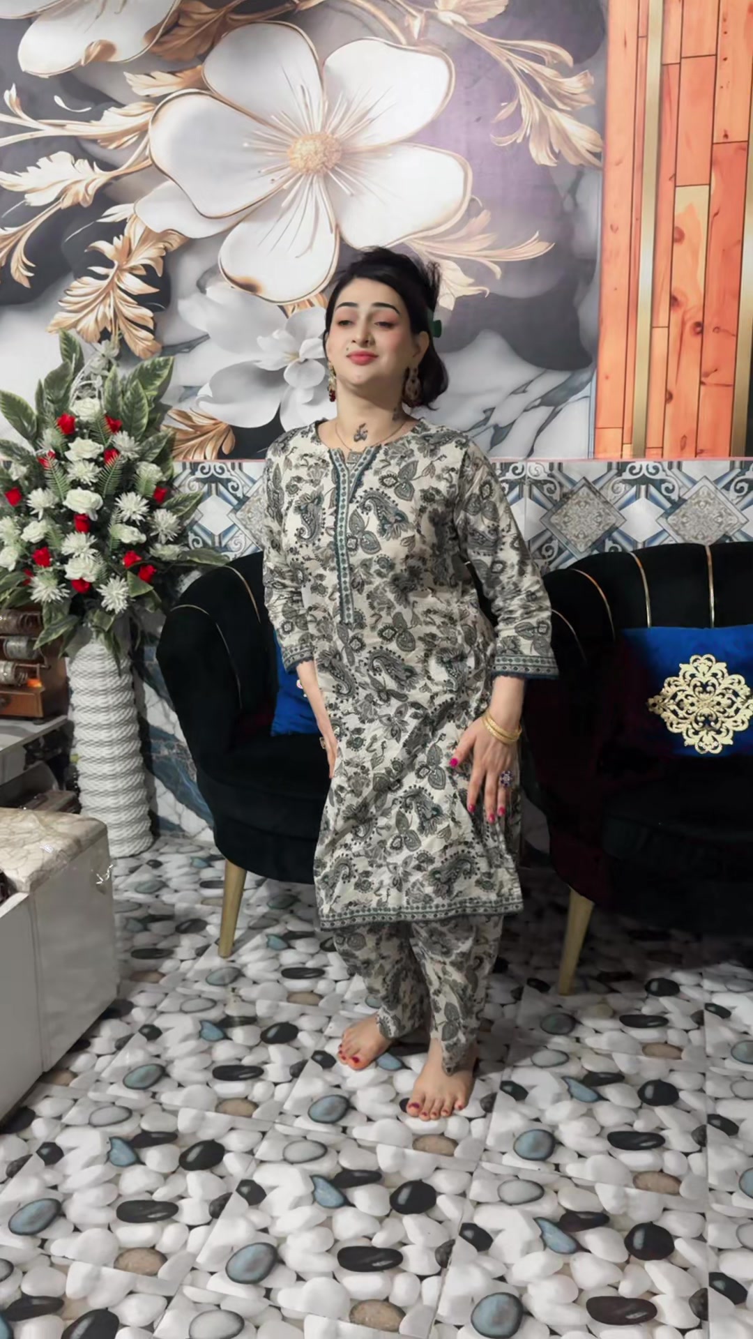 @Misses Karachi zindage