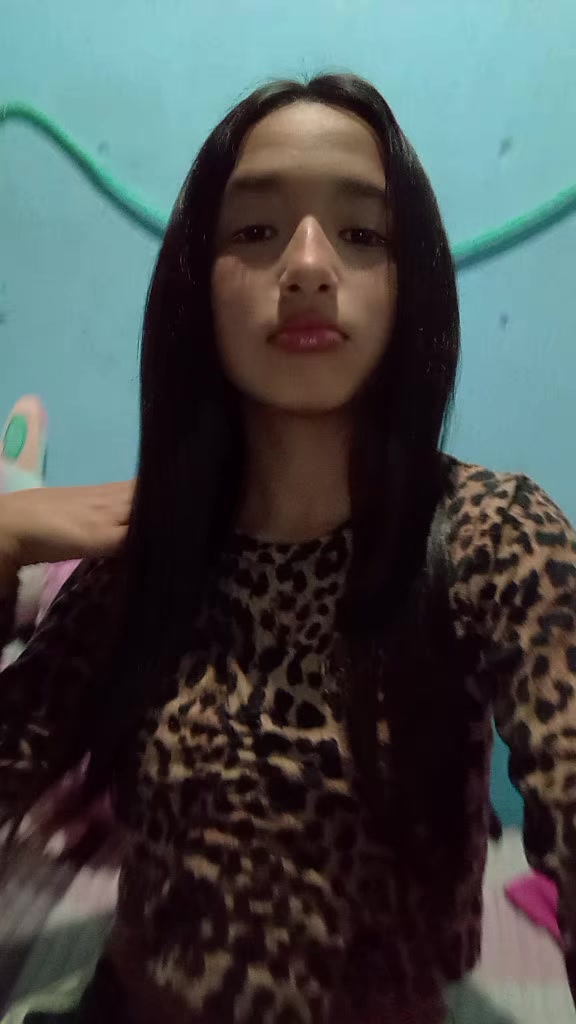 @jazmincoronel.