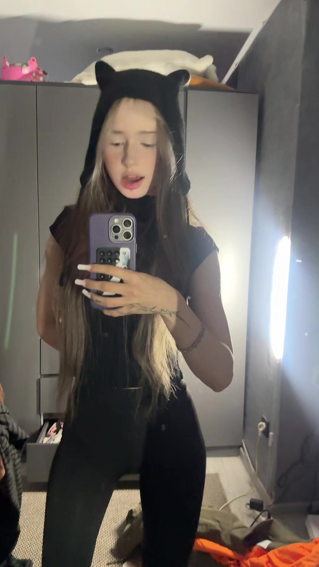 @Пчела