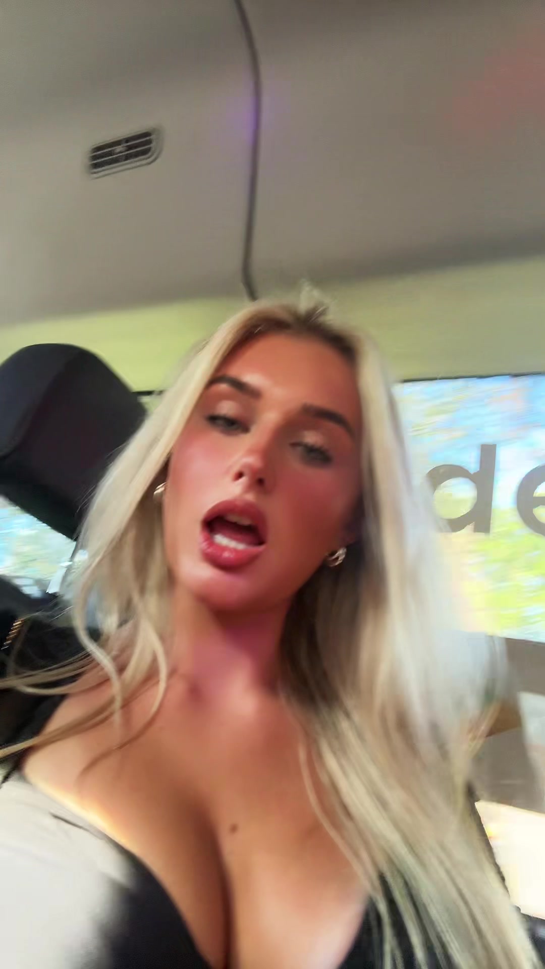 @allisonbucaro