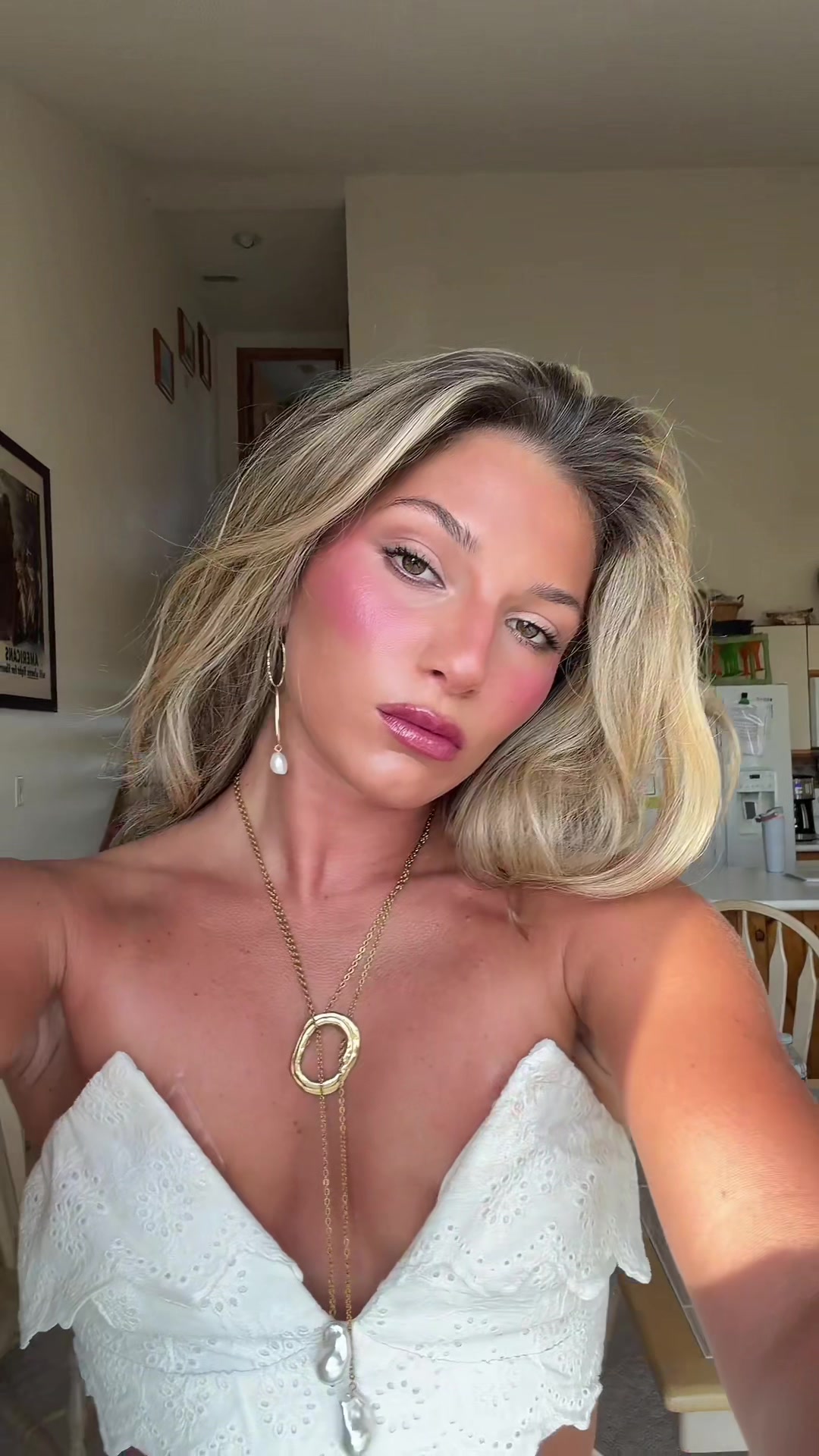 @isabella