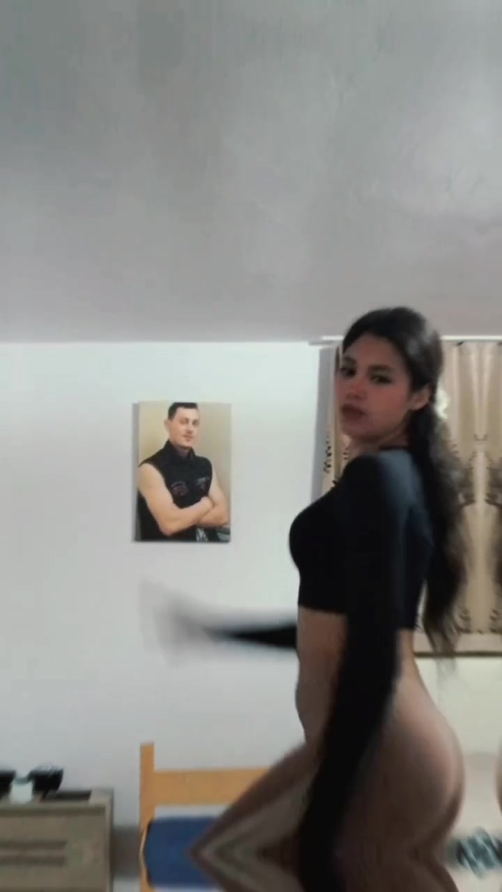 @Adriana Ela 🤭