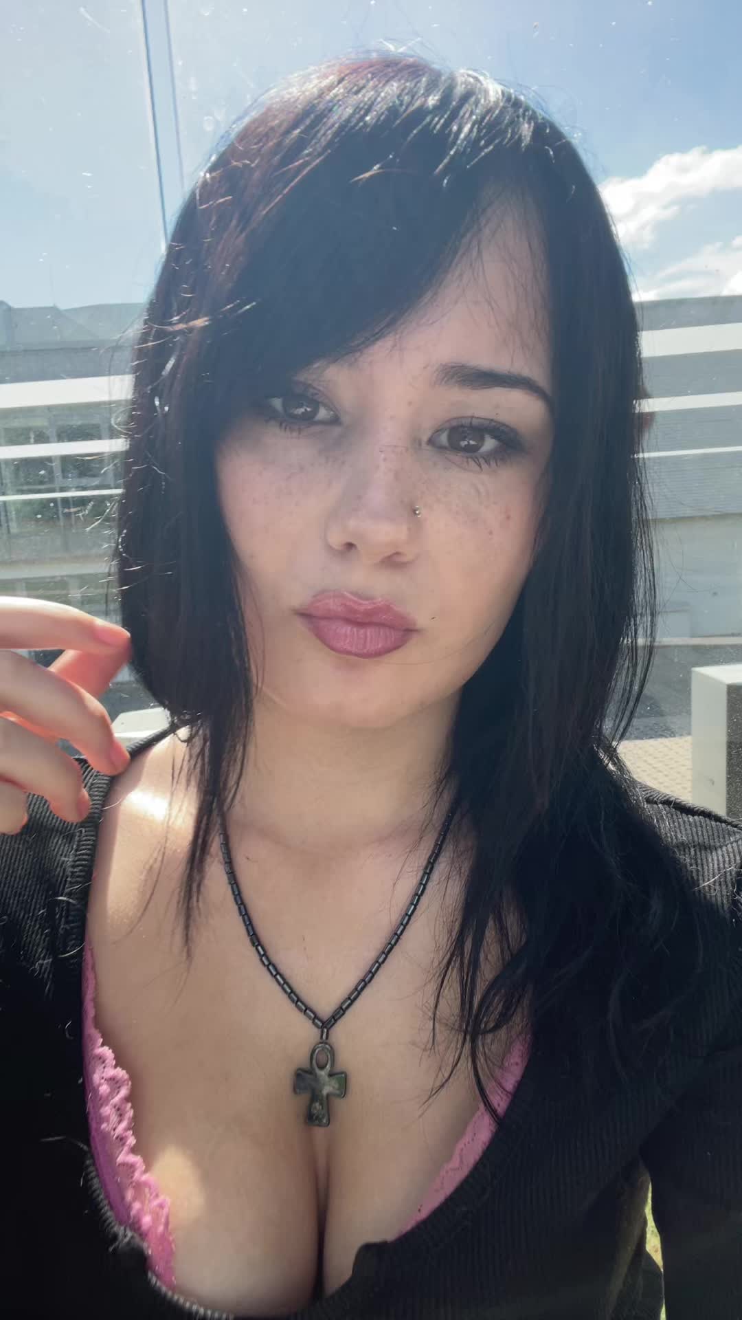 @Lia