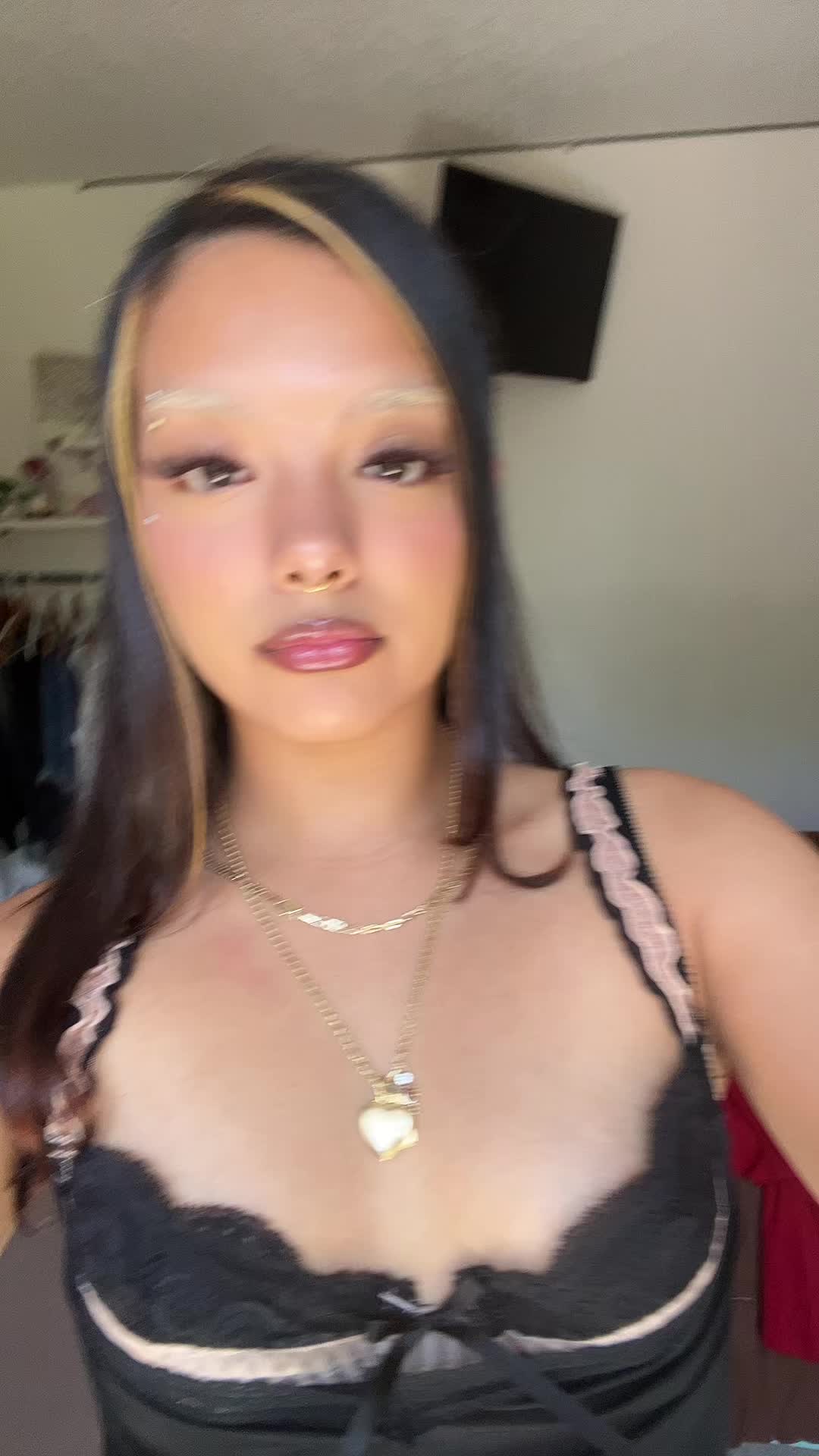 @bellaa