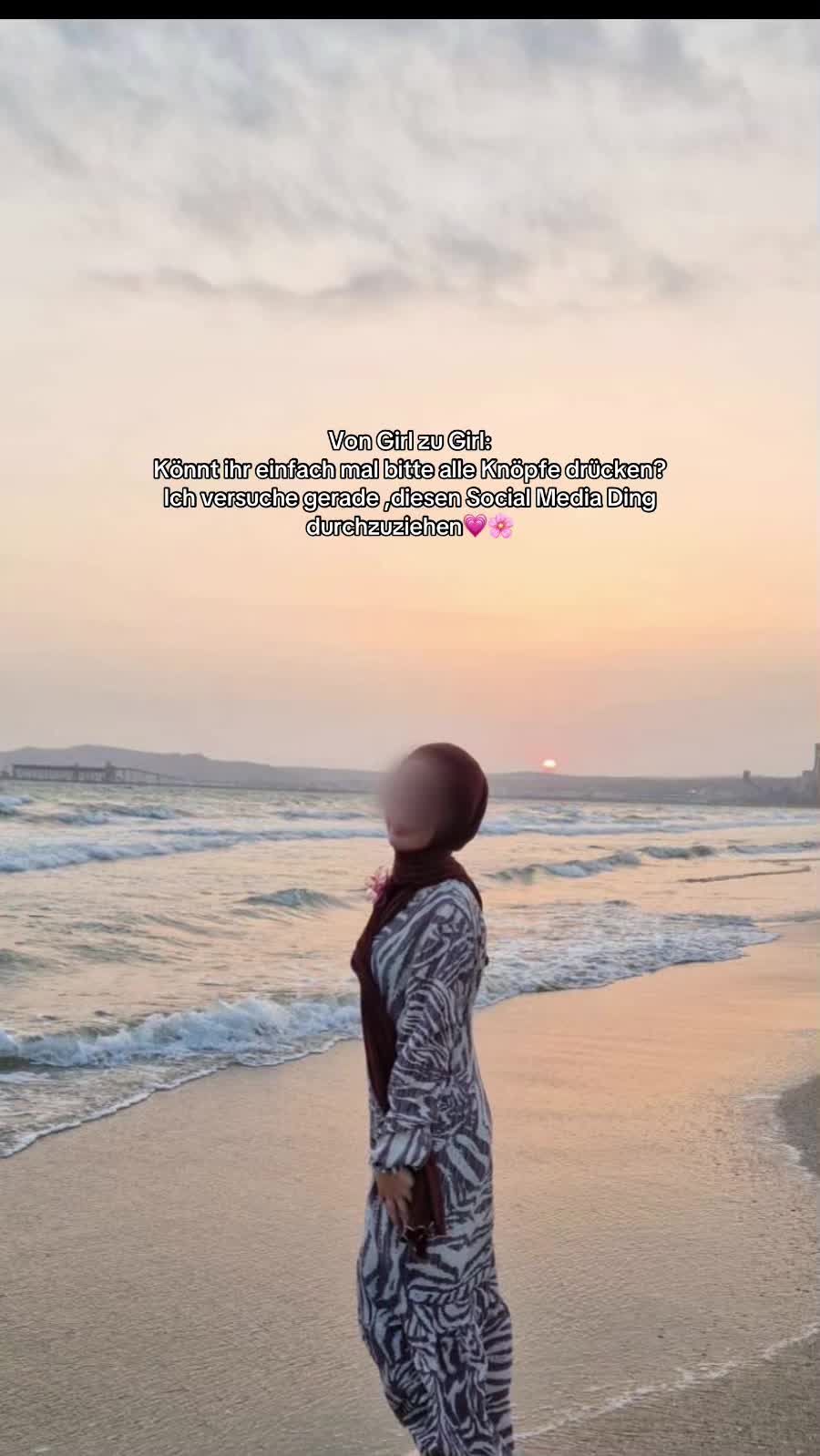 @𝓮𝓬𝓻𝓲𝓷🌸