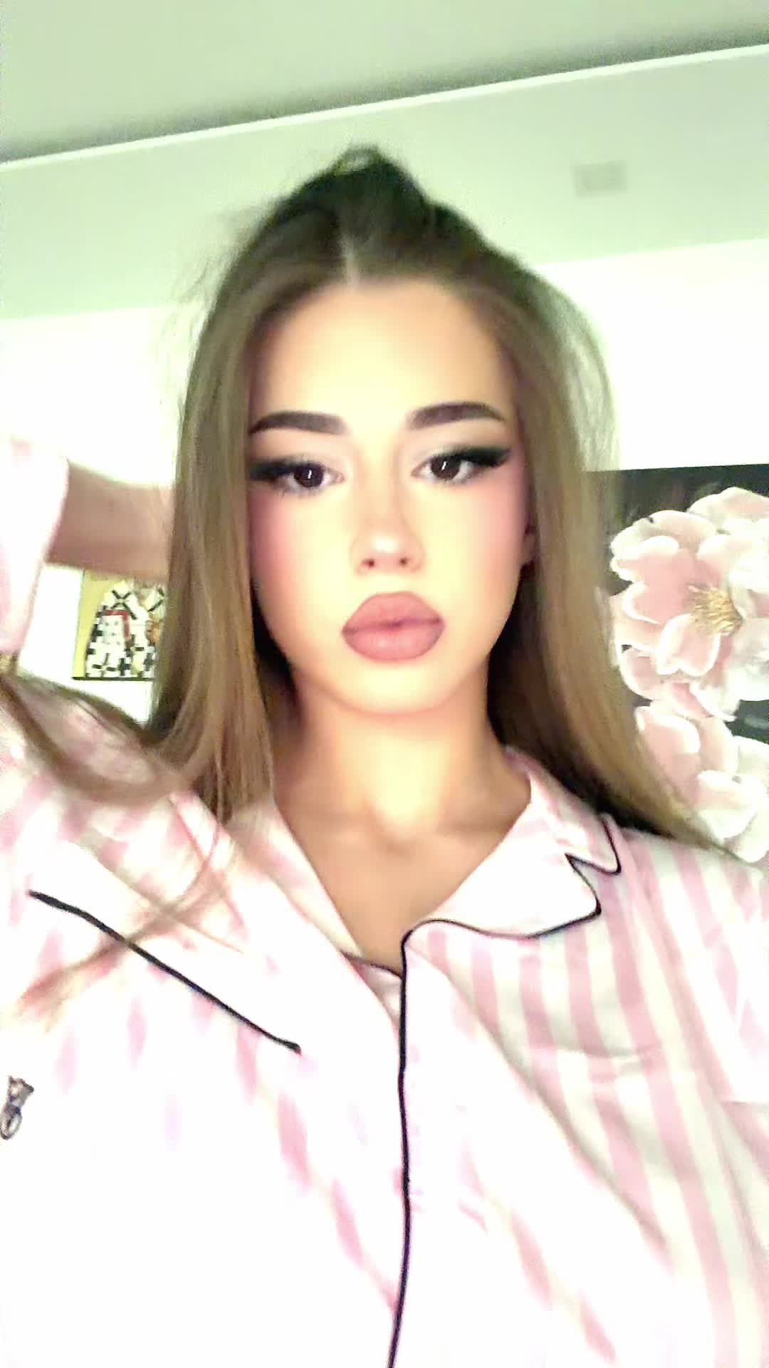 @𝐼𝓇𝑒𝓃𝒶