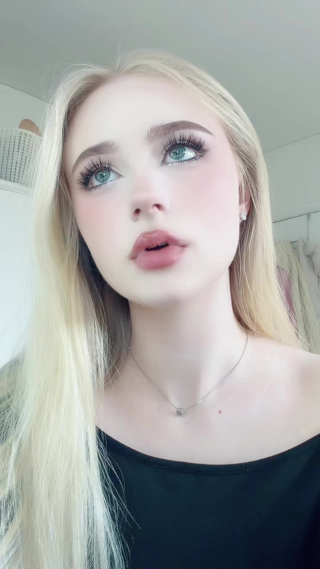 @Annabel Hughes 🦢🤍(mgmtbex)