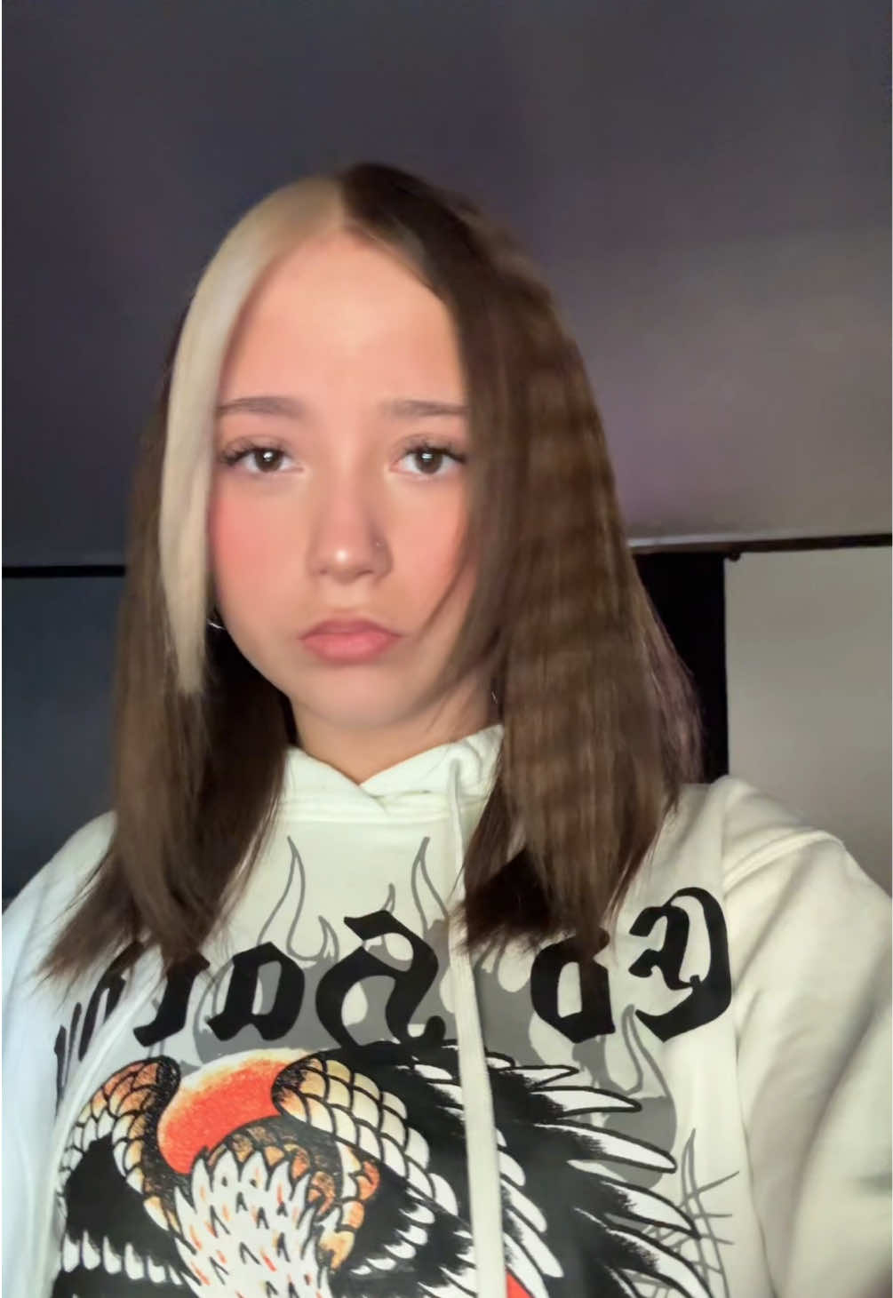 @⃟