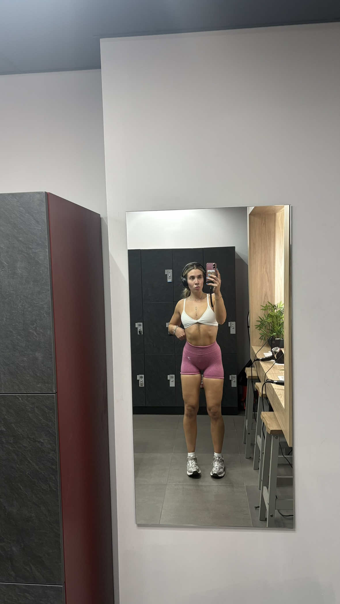 @zakiraboo0