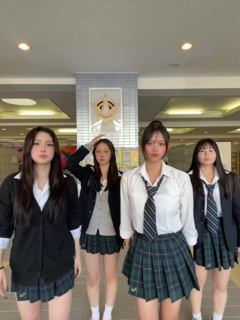 @knsr_girls