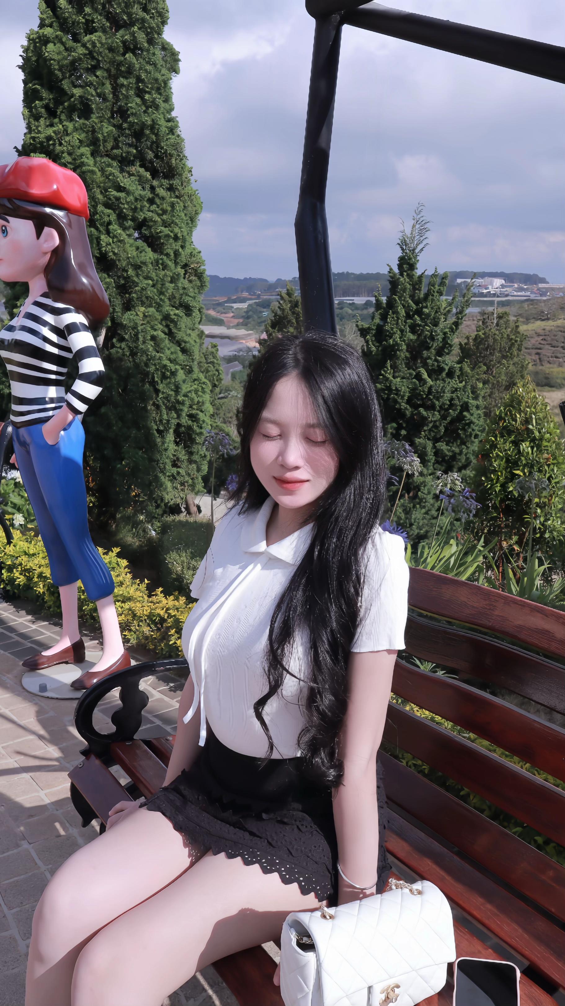 @v&acirc;n thư
