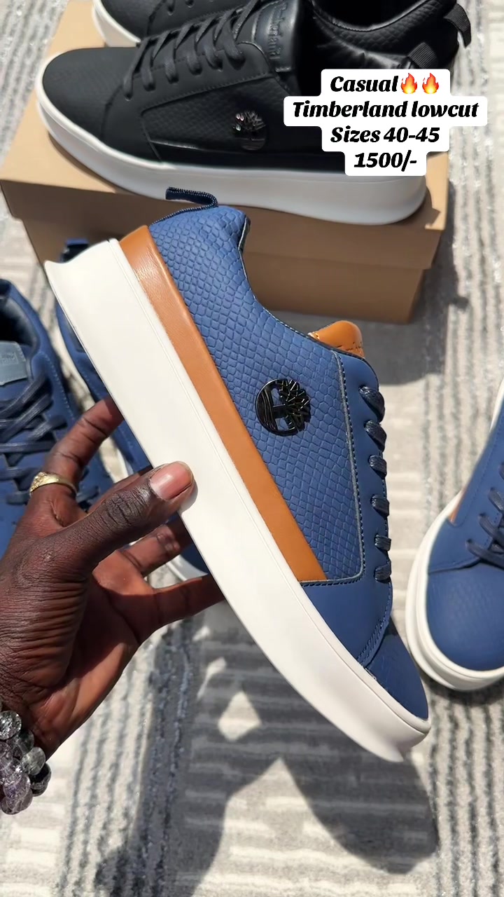 @SNEAKERS BY SHIQUO