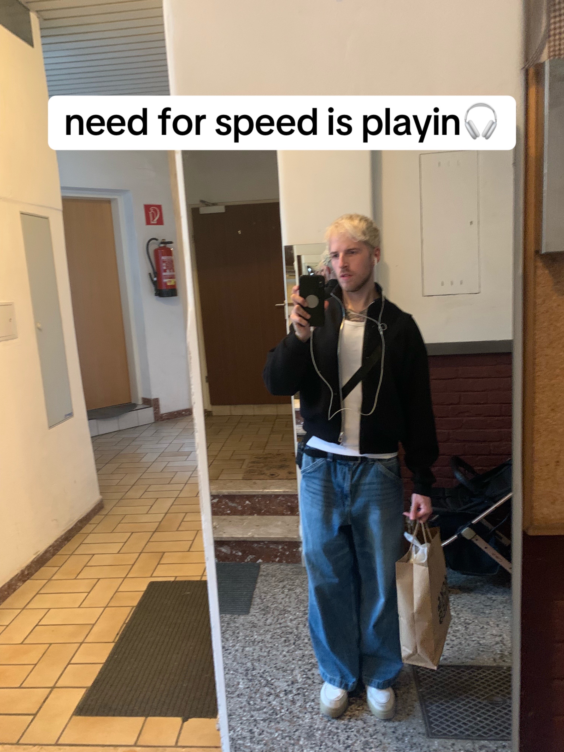 @Itsjulient