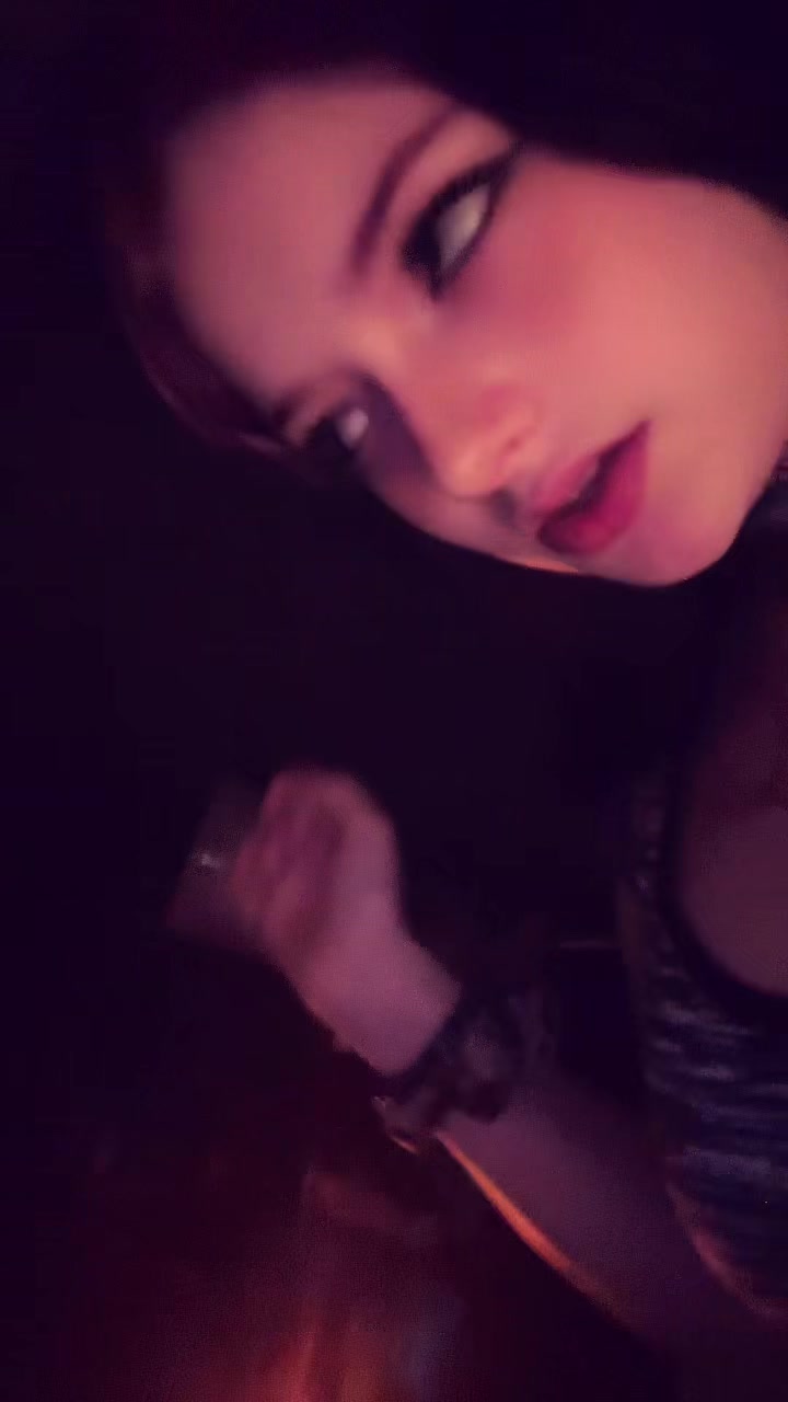 @Bella_9_9_9