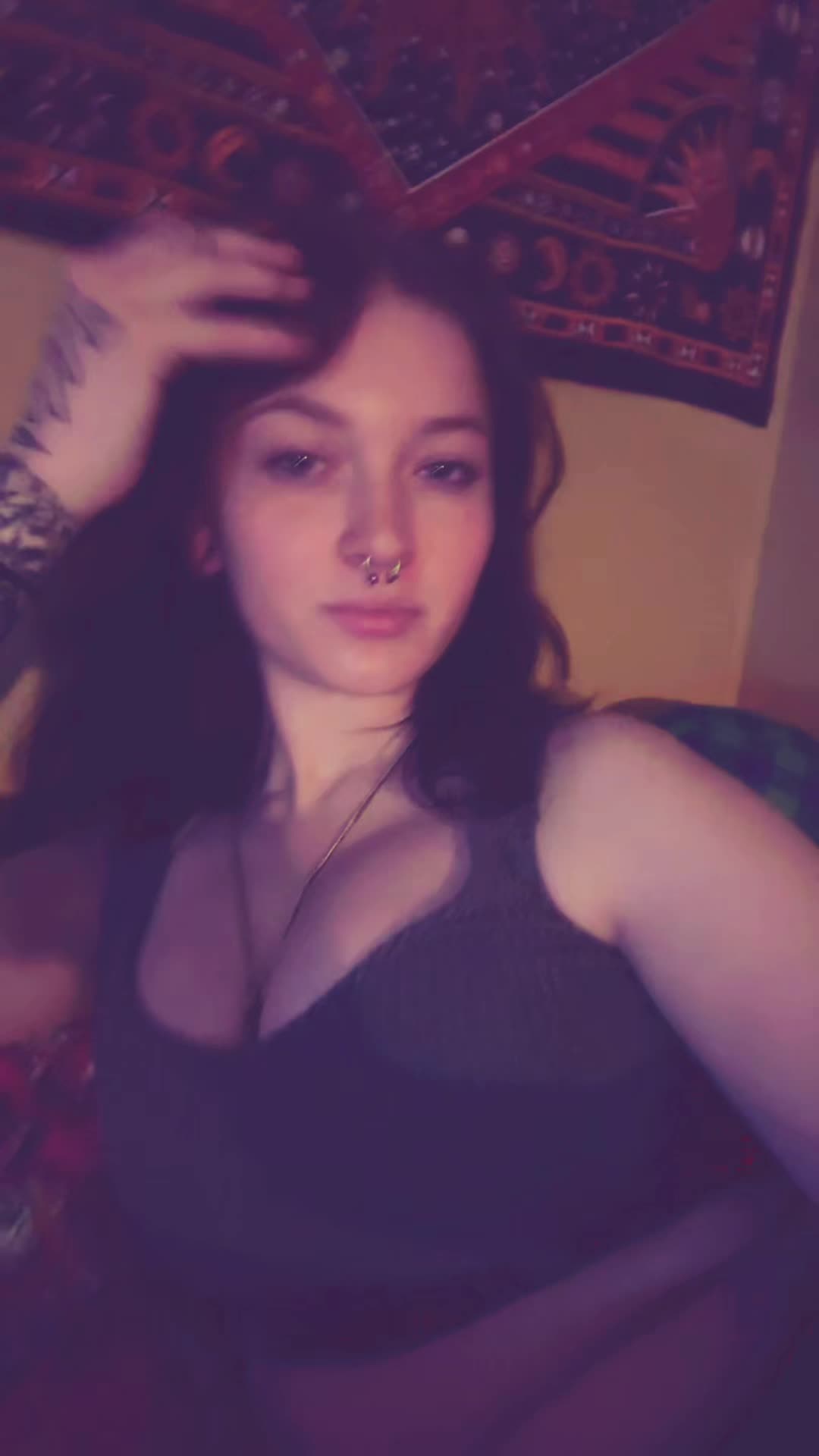@Hailiejane