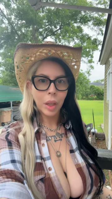 @Jewitch13