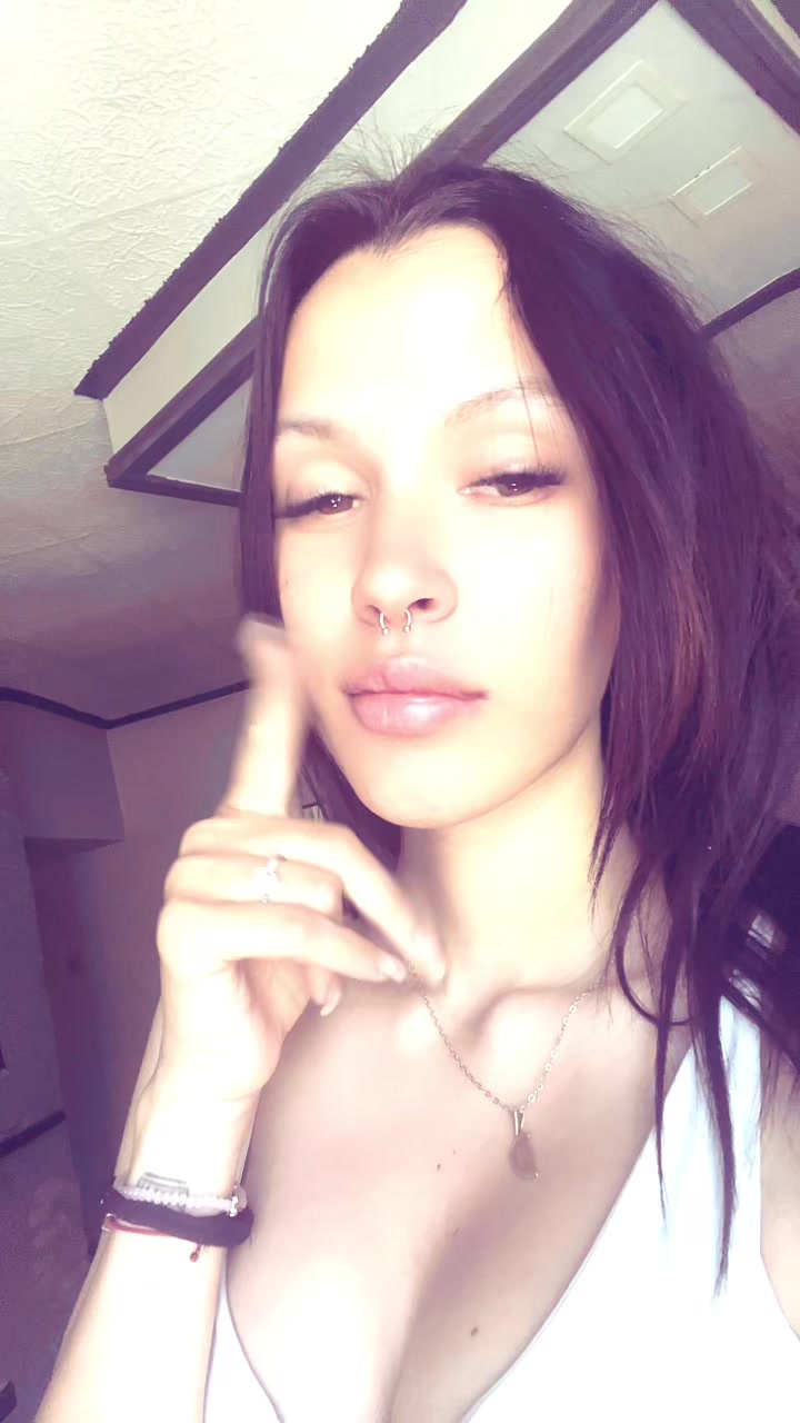 @𝙎𝙖𝙣𝙙𝙧𝙞𝙘𝙞 👧🏻