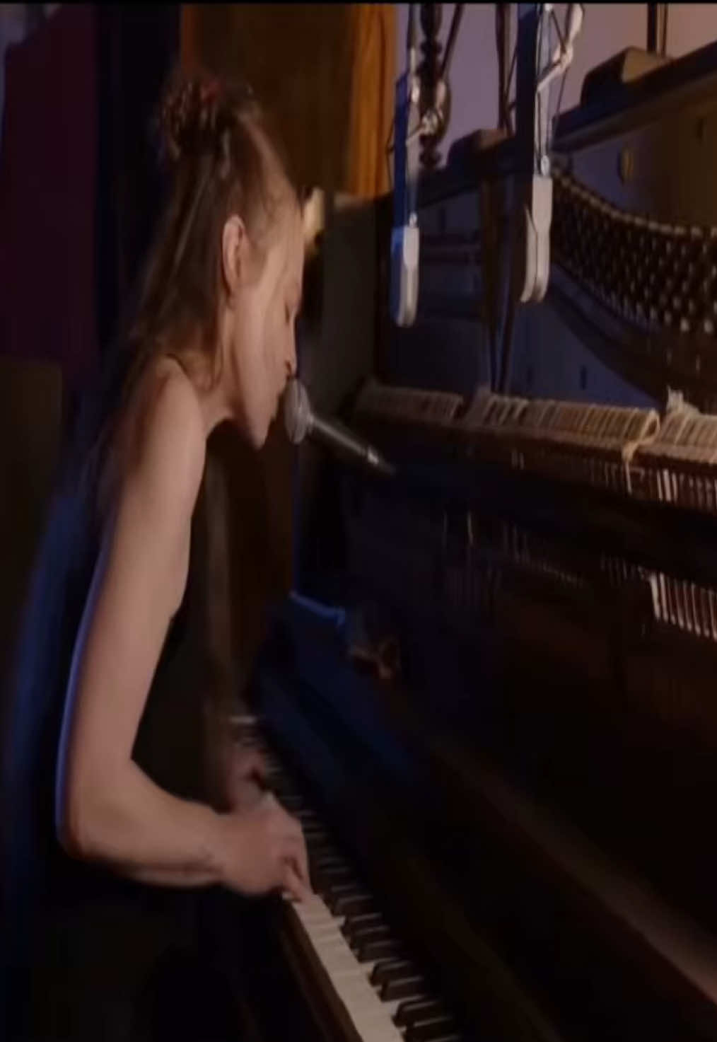 @꩜