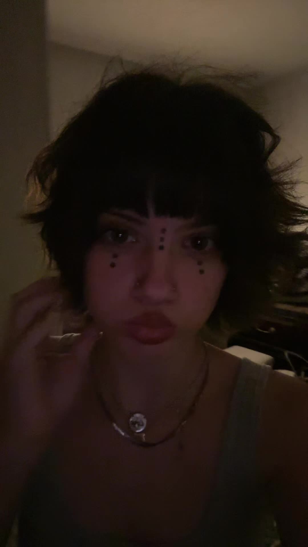 @llyla404