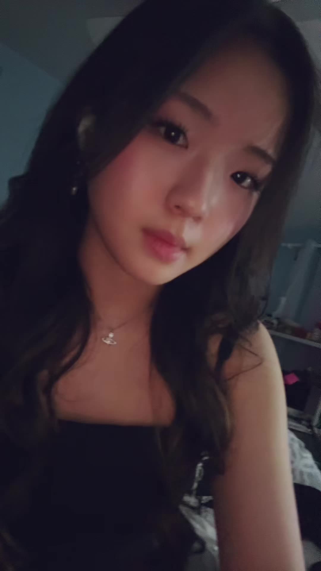 @lily