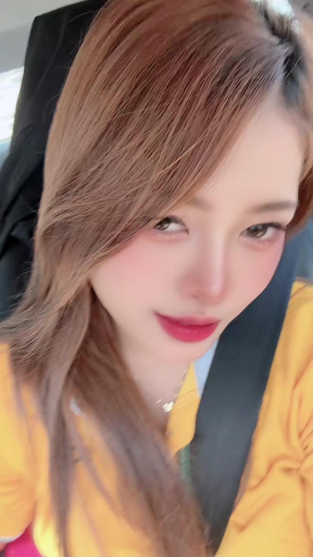 @𝕾𝖒𝖎𝖑𝖊 ♡︎