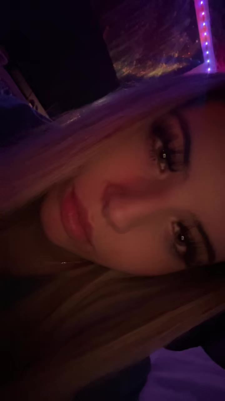 @Ę🧛🏼&zwj;♀️