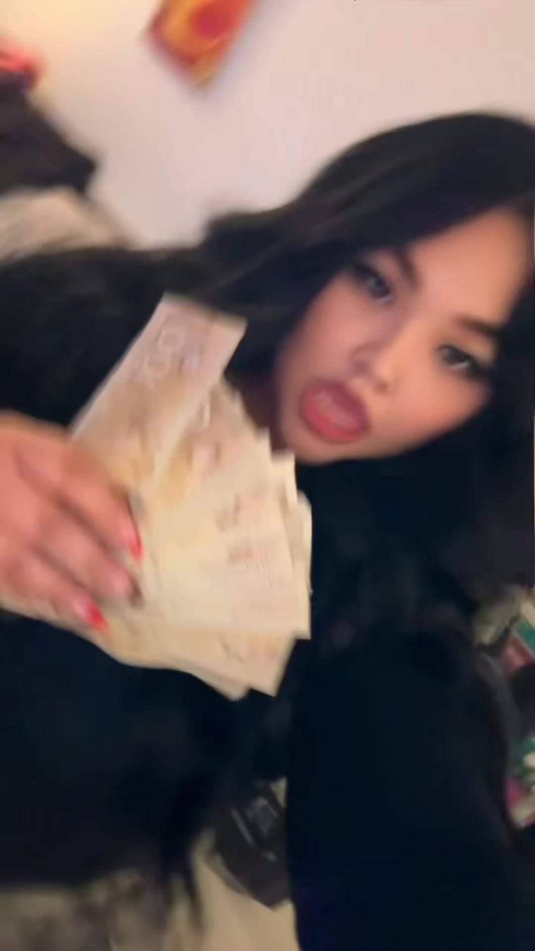 @T🧸